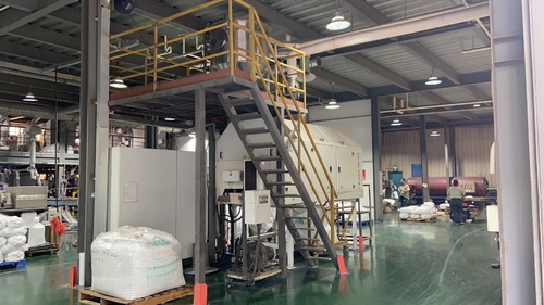 Dernière affaire concernant Crystalliseur de Masterbatch d'ANIMAL FAMILIER fonctionnant dans l'usine de Suzhou