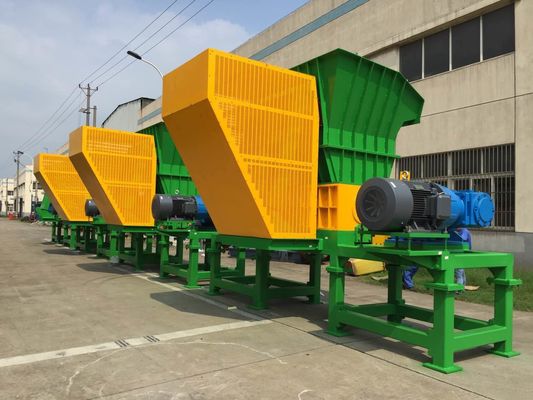 qualité  ISO9001 Industrial Double Shaft Shredder Machine usine
