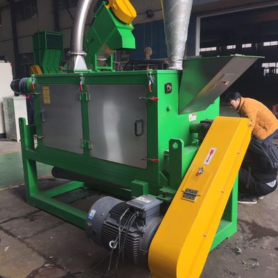 Machine de asséchage en plastique de l'humidité 1,8% finaux pour les flocons rigides