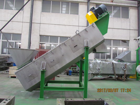 Machine de réutilisation en plastique de SS304 37kw pour des films du PE pp