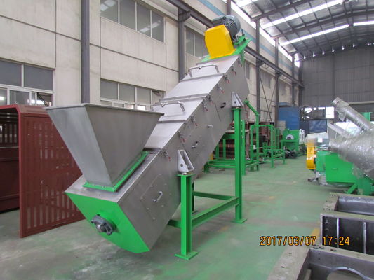 Machine de réutilisation en plastique de SS304 37kw pour des films du PE pp