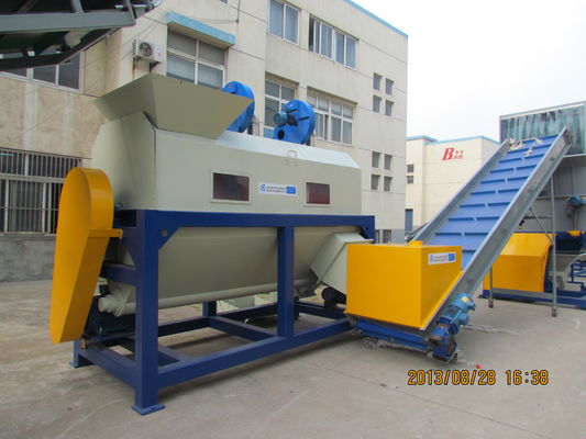 LDPE 3000kg/Hr paillant le sable de machine de film/solvant de réutilisation en plastique d'herbe