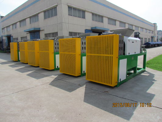 L'eau 98 enlevant la machine plus sèche en plastique de vis de 800KG/H 320mm
