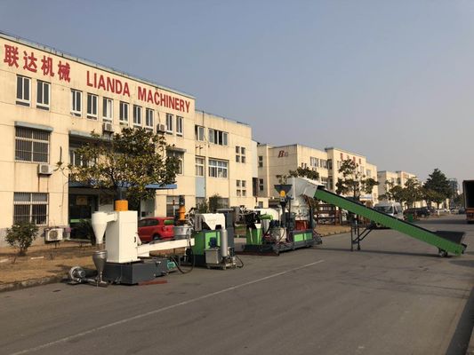 Les doubles étapes arrosent Ring Plastic Granulating Line