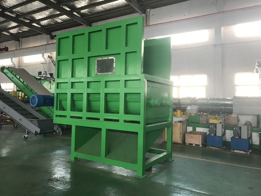 l'ANIMAL FAMILIER 2000kg/H de rebut met le briseur en bouteille de balle de réutilisation en plastique de machine